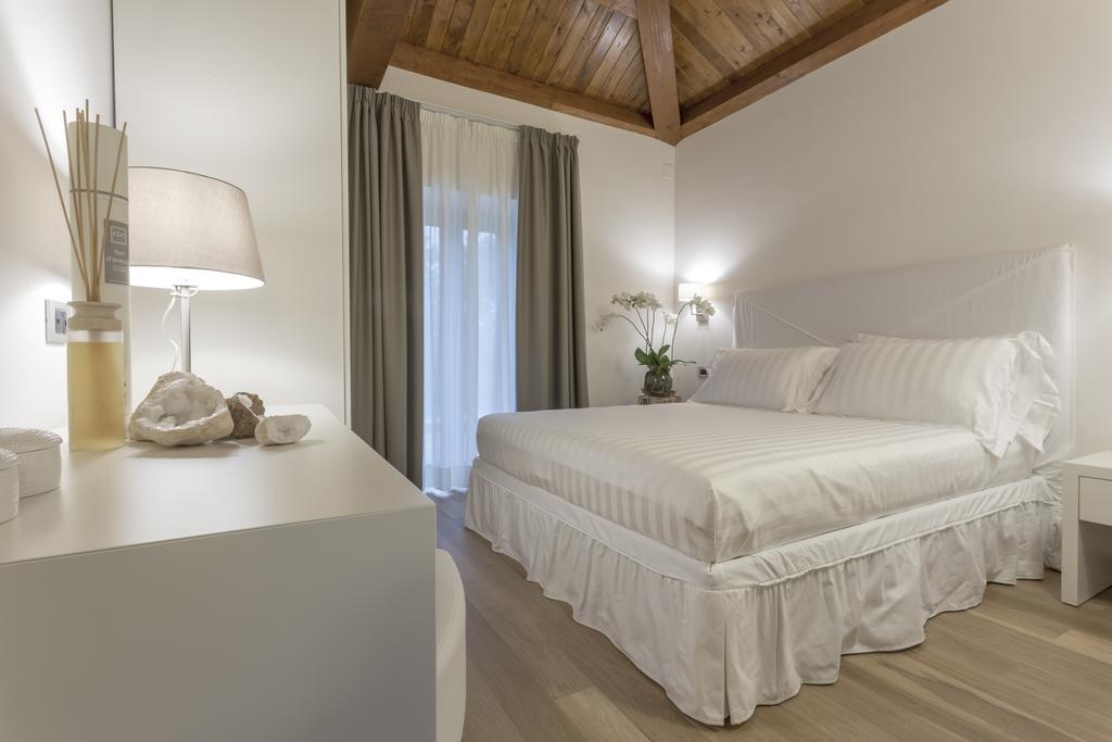 Tenuta Esdra Agrispa Pontecorvo Kültér fotó