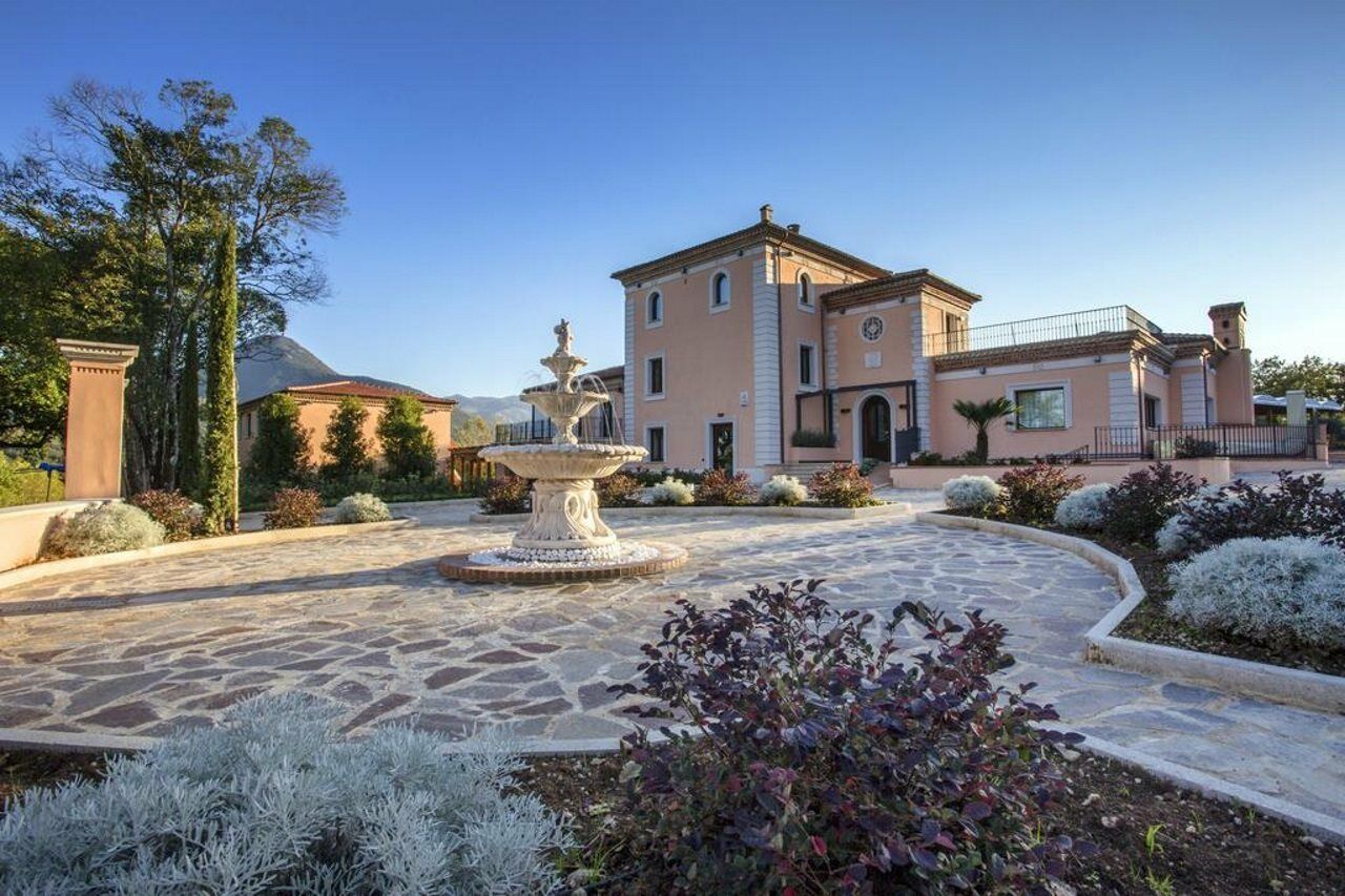 Tenuta Esdra Agrispa Pontecorvo Kültér fotó